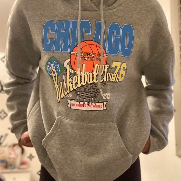 SHEIN Tops - SHEIN “Chicago Basketball Team” grey hoodie